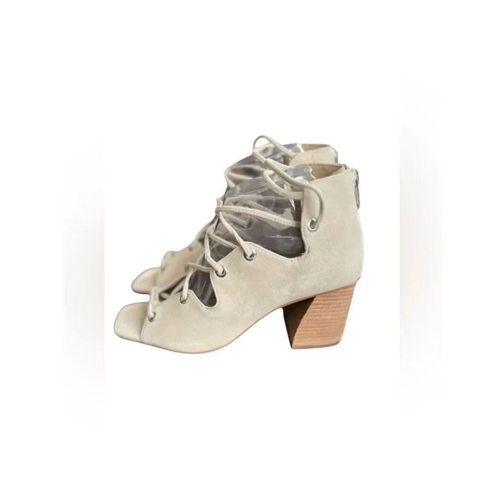 Vince Camuto Nahara sandal square peep toe wedge heels size 8